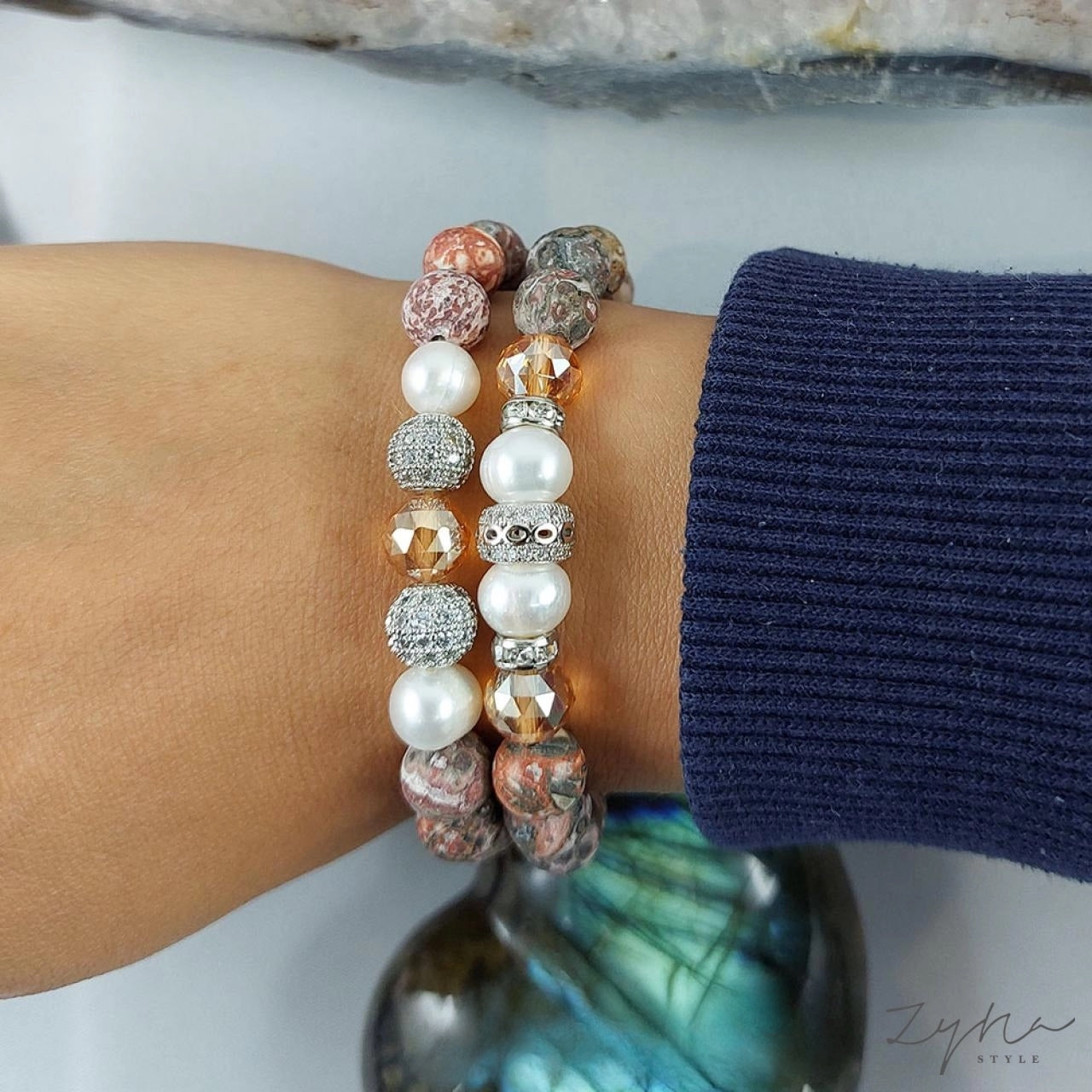 Stresszoldó, boldogságfokozó ásvány karkötő szett