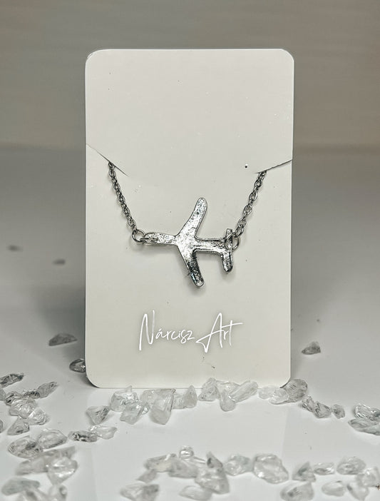 Repülő formájú epoxi gyanta karkötő, több színben