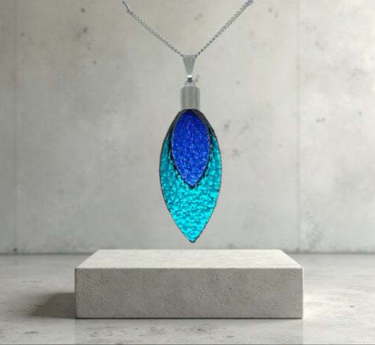 ORVOSI FÉM NYAKLÁNC, BŐR MEDÁLLAL