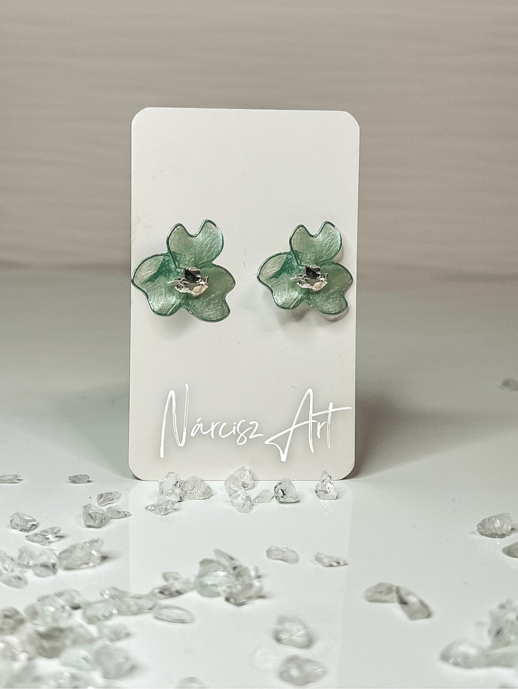 Kicsi Virágos epoxi gyanta fülbevaló, több színben