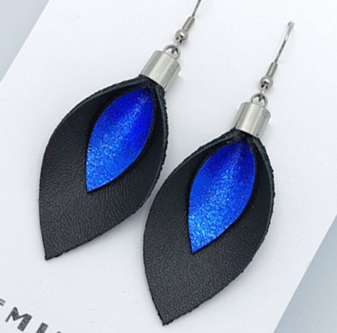 BALI FÜLBEVALÓ - Kék árnyalatok