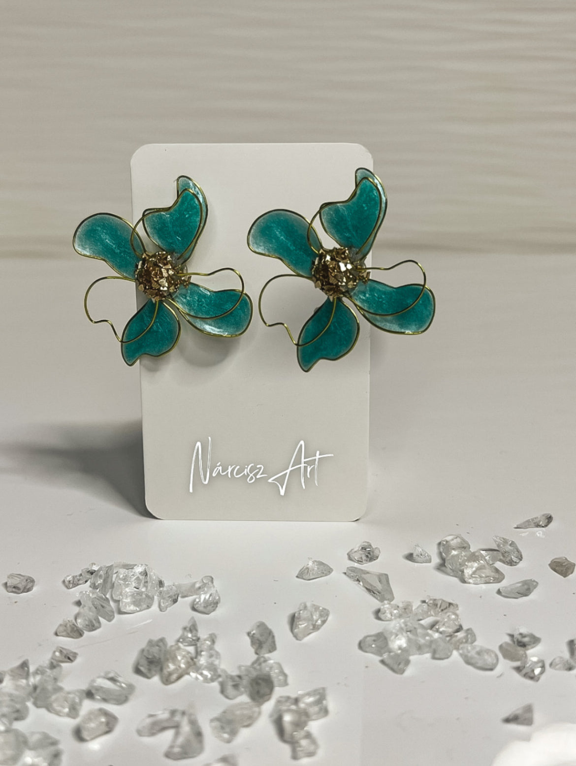 Virág formájú epoxi gyanta fülbevaló több színben