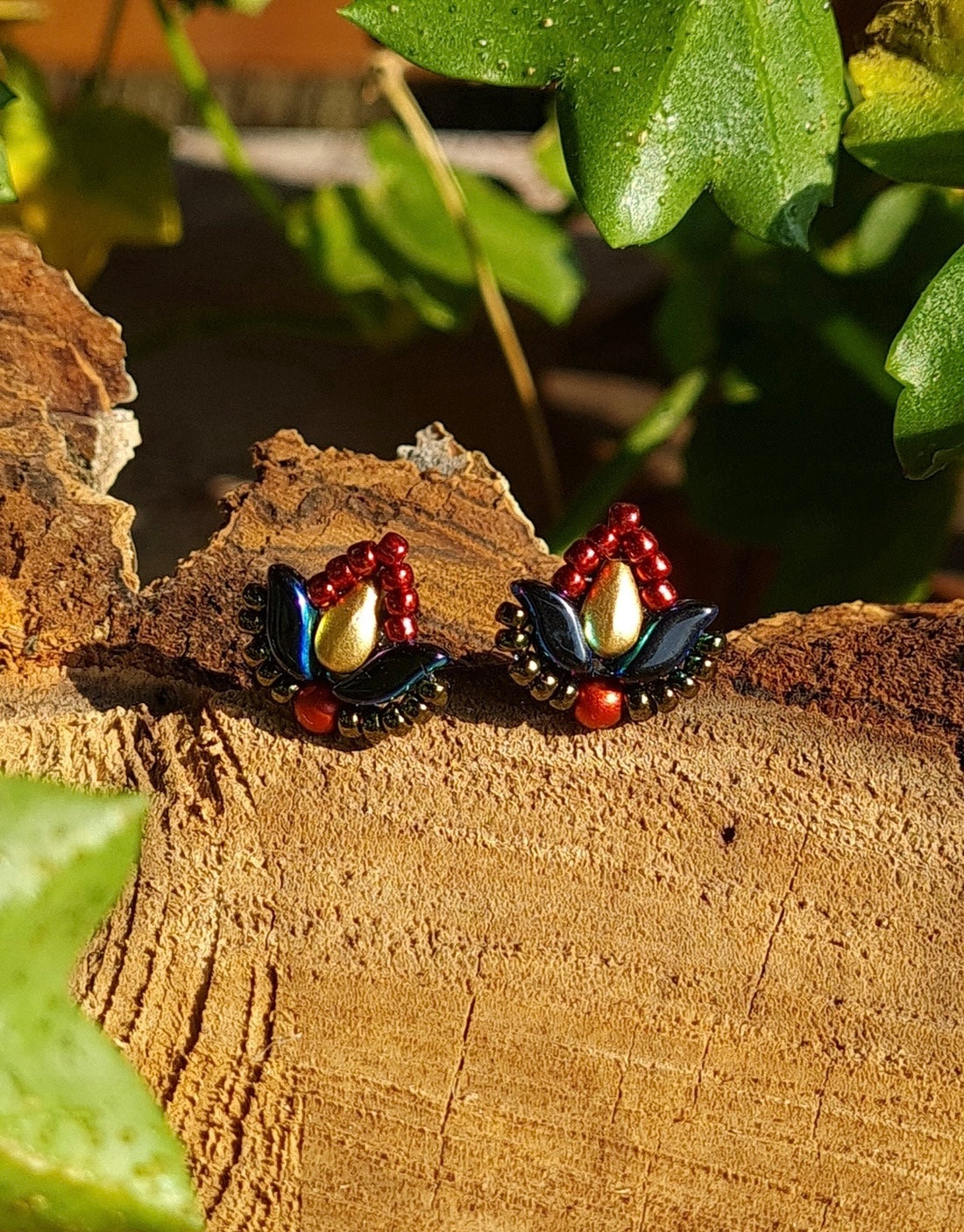 Kicsi bedugós matyó tulipán fülbevaló több színben