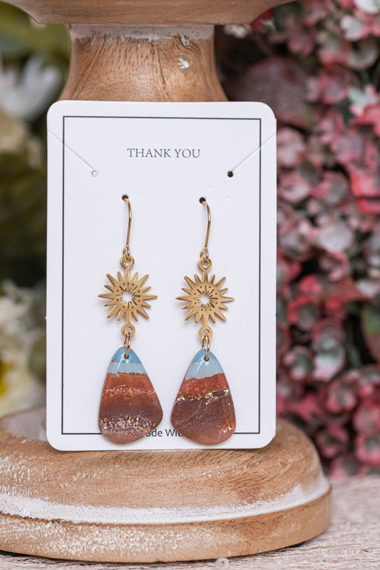 Terra Glow nagyobb csüngős fülbevaló többféle formában, márványos színekben