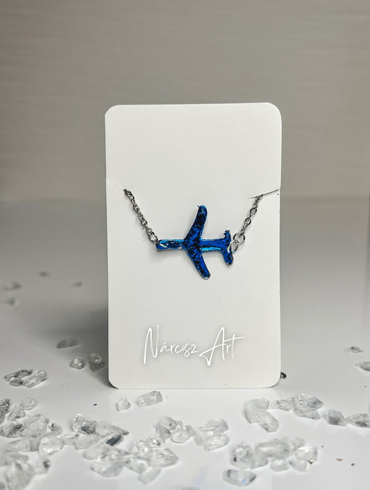 Repülő formájú epoxi gyanta karkötő, több színben