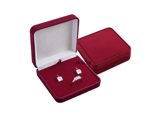 Díszcsomagolás fülbevalóknak