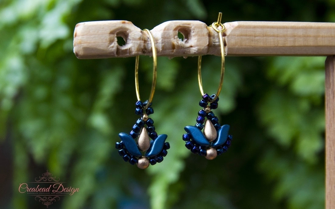 Matyóvirág karikán több színben