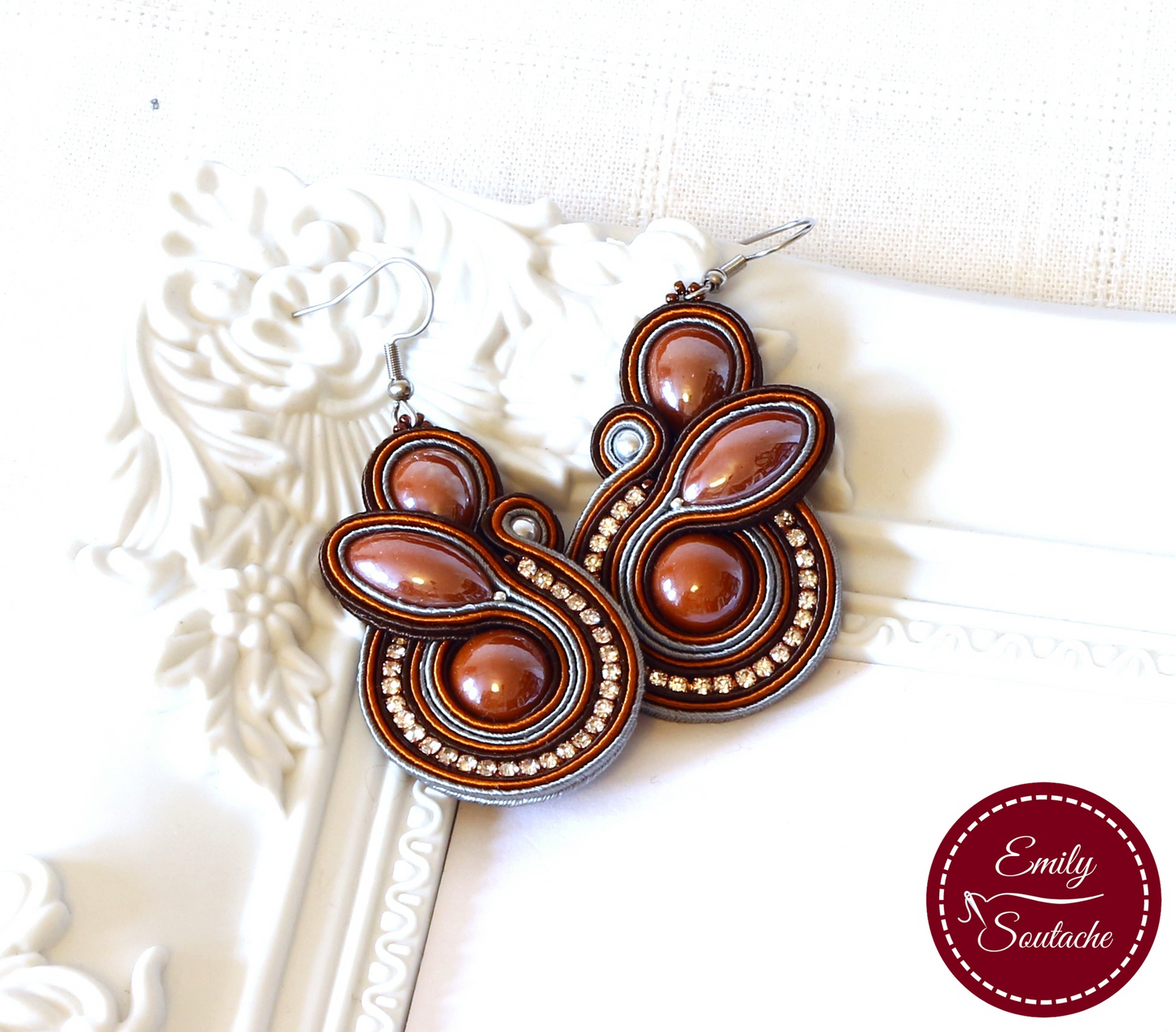 Nőszirom fazon több színben