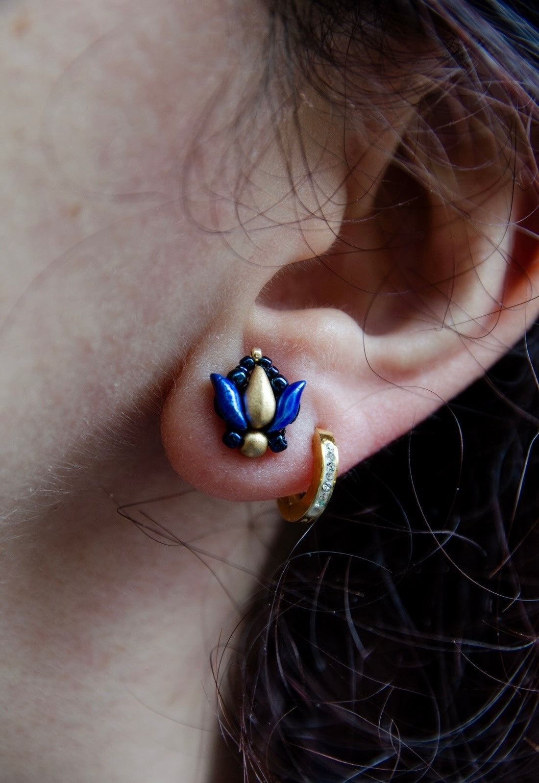 Pici bedugós matyó tulipán fülbevaló több színben