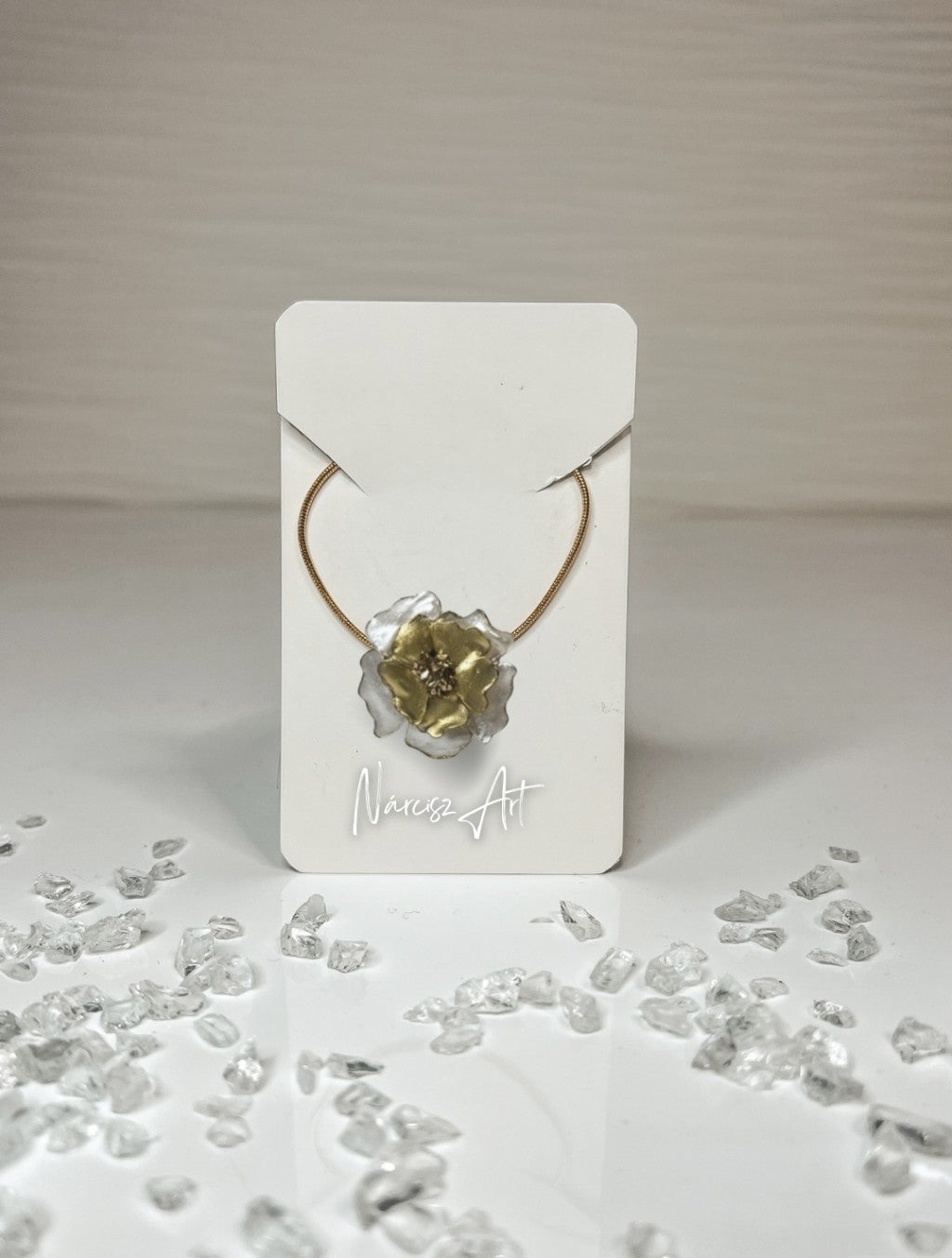 Virágos epoxi gyanta nyaklánc, több színben