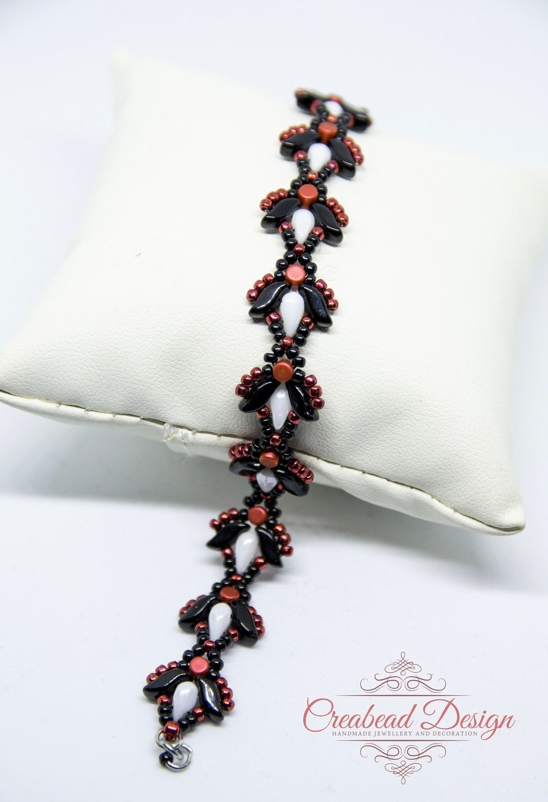 Elegáns tulipános karkötő