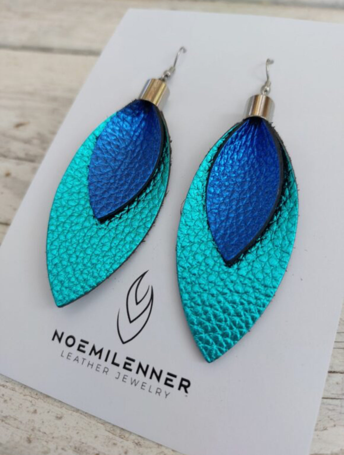 BALI FÜLBEVALÓ - Kék árnyalatok