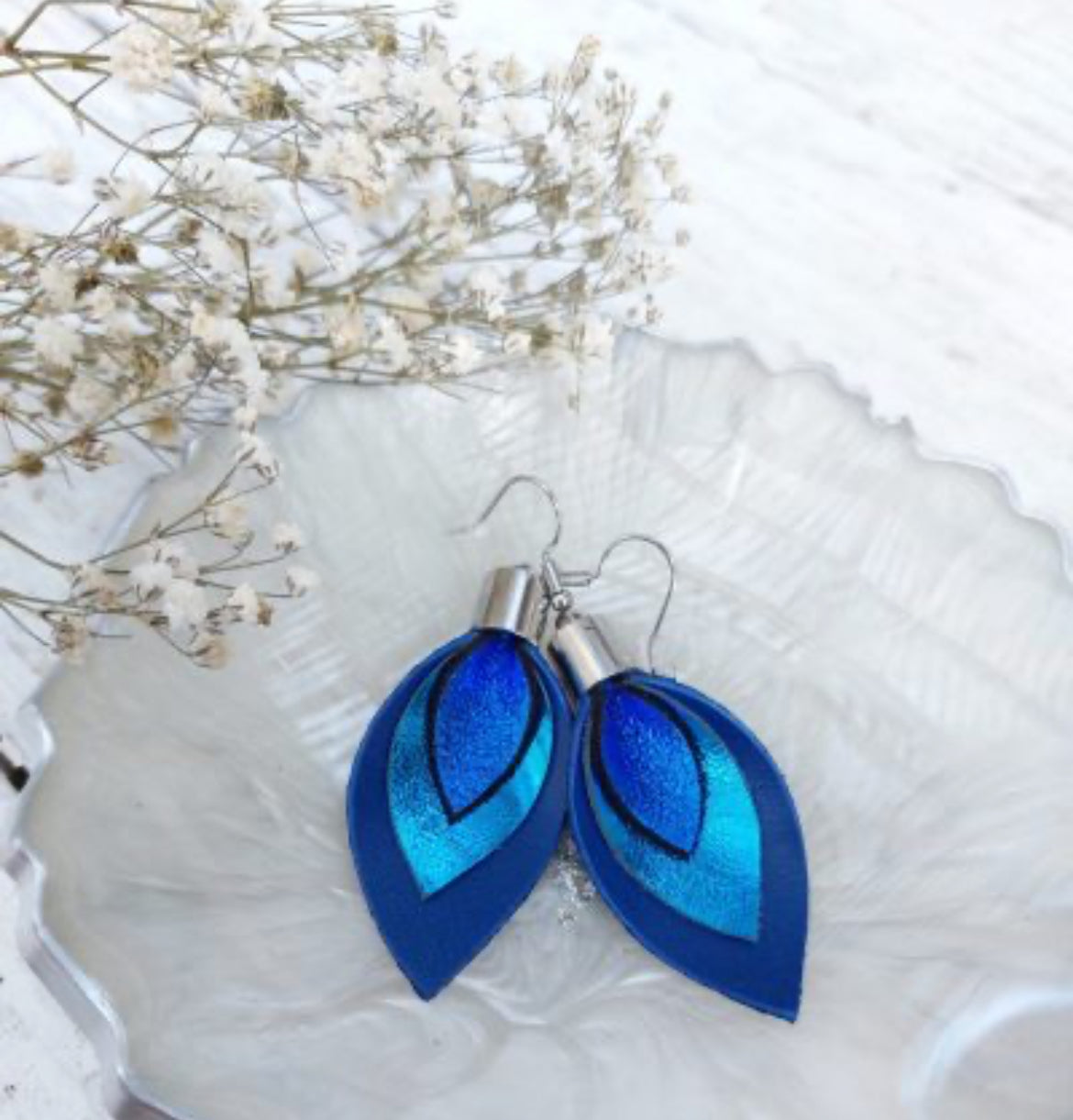 TRICOLOR FÜLBEVALÓ