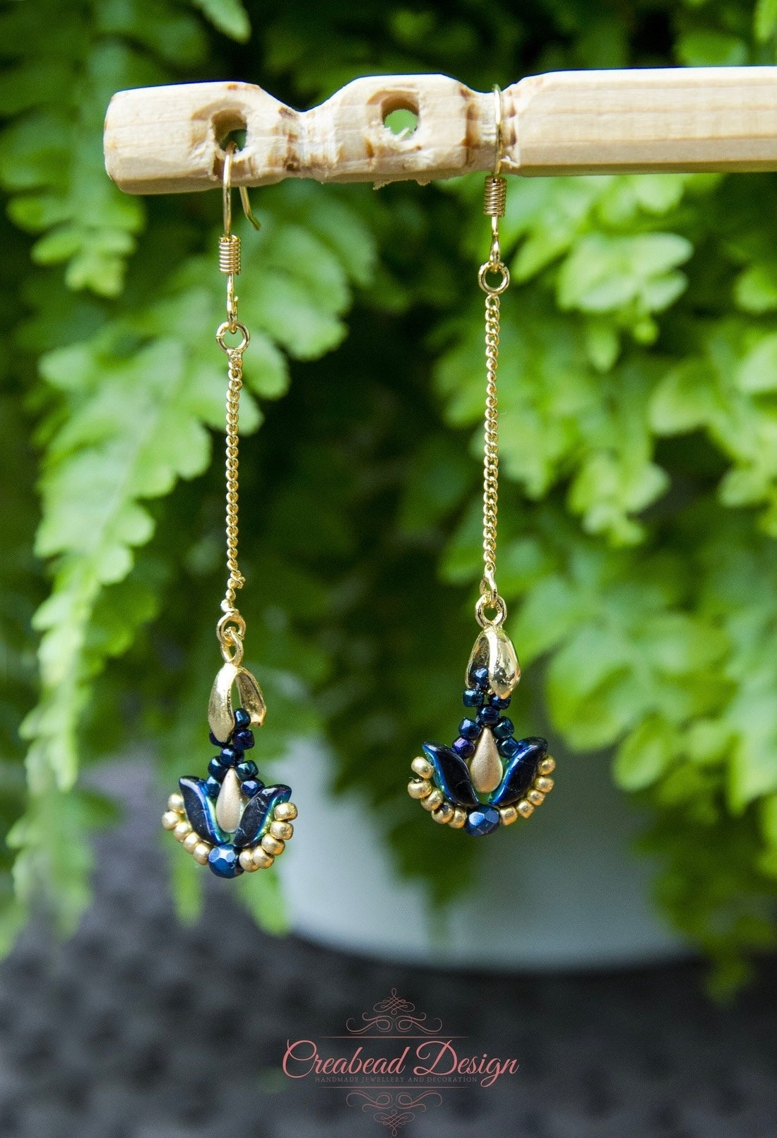 Matyó tulipán láncos fülbevaló