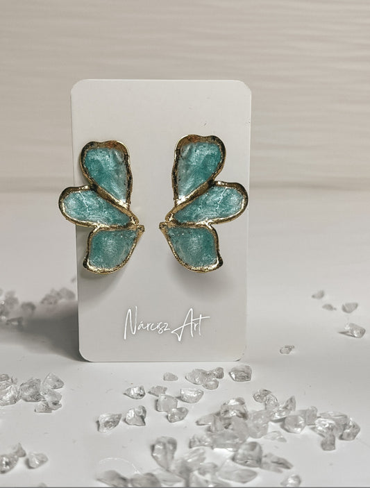 Virágszirom formájú epoxi gyanta fülbevaló több színben